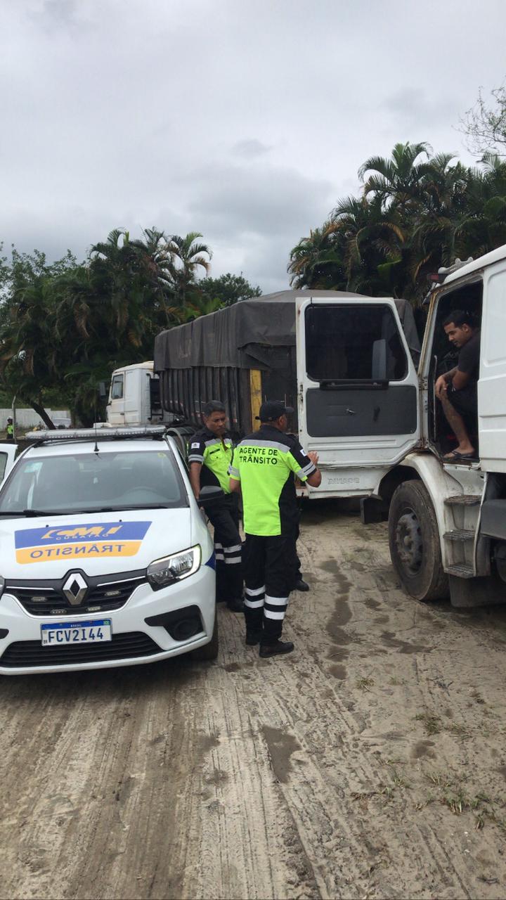 Fiscaliza Caminhões (3)